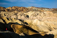 Twenty Mule Team Canyon. Death Valley National Park.  ( )