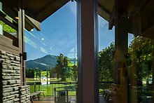 Meadow, Oconaluftee Visitor Center. Great Smoky Mountains National Park.  ( )