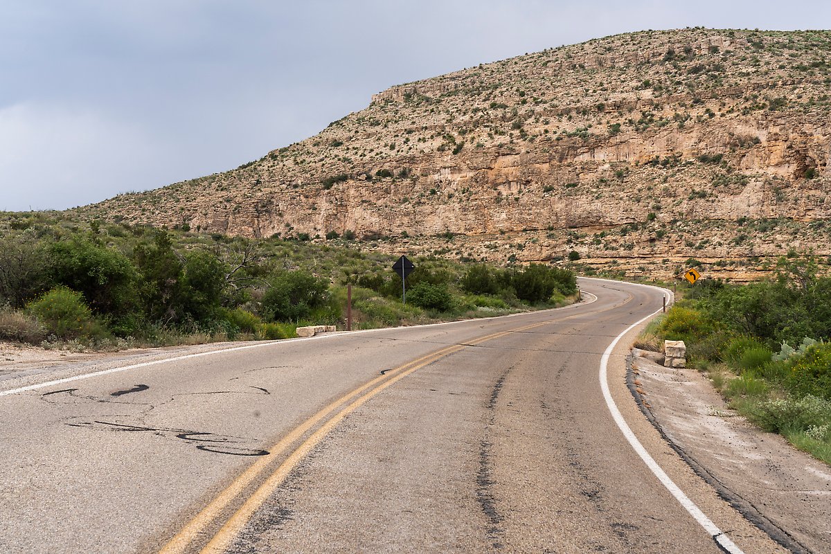 Carlsbad Caverns Highway. Carlsbad Caverns National Park.  ()