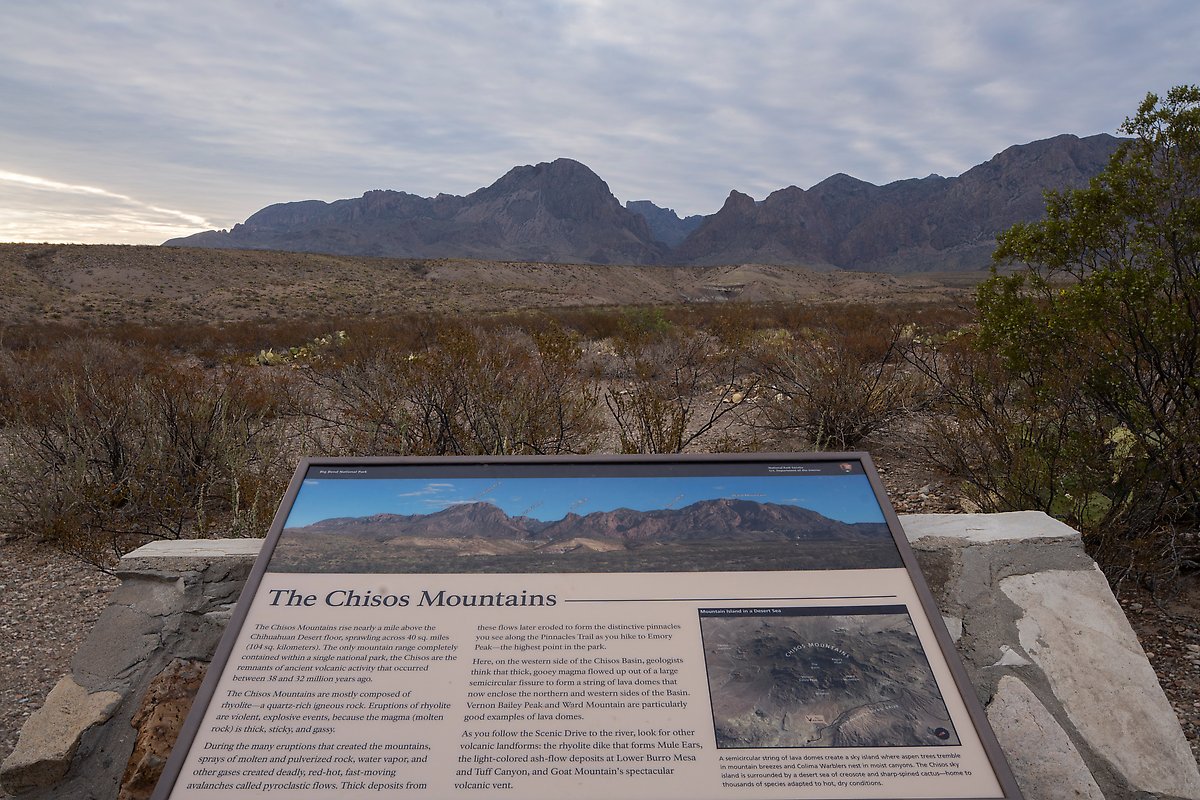 Chisos Mountains. Big Bend National Park.  ()